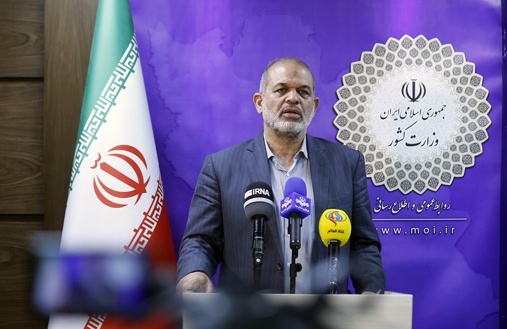 در اغتشاشات اخیر جای احزاب خالی بود/ حامی نقش‌آفرینی احزاب
هستیم