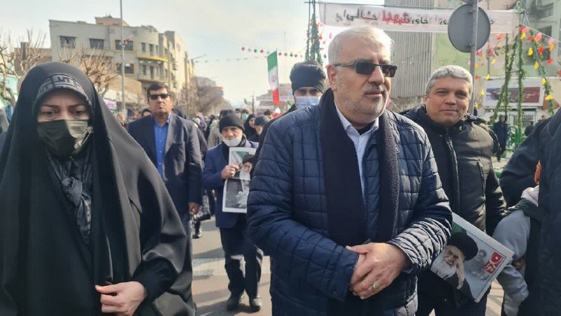 حضور مردم چشم دشمنان را کور می‌کند/این انقلاب برای مردم
است