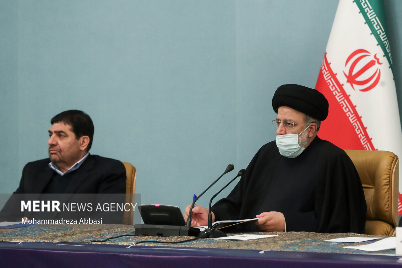 دستگاه‌های اجرایی از «مرکز مبادلات ارز و کالا» حمایت
کنند