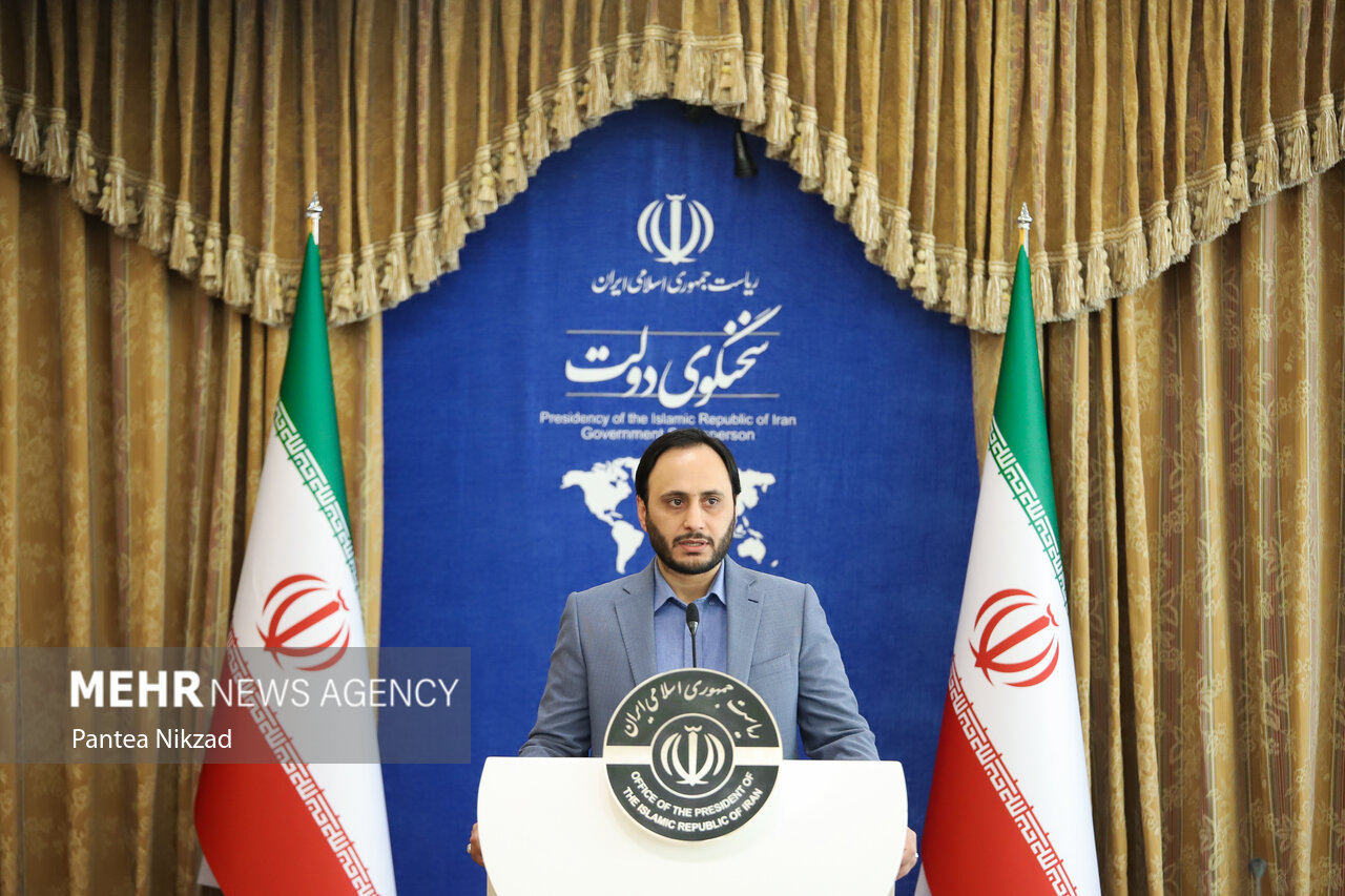محور اصلی سفر رئیس‌جمهور اجرای توافق ۲۵ ساله ایران و چین
است