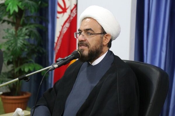 نگاه دولت از پشت میزنشینی به حضور بین مردم تغییر کرده
است