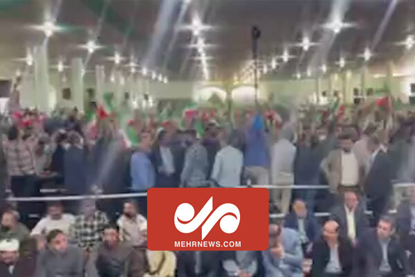 استقبال پرشور از رئیس جمهور در اندیمشک