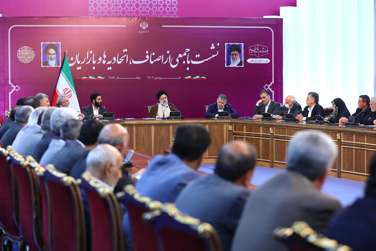 سامانه‌های نظارتی جایگزین اتحادیه‌ها و اصناف نخواهند
بود