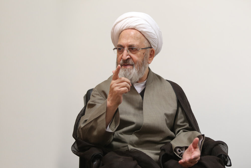 دولت نسبت به تکمیل پروژه‌های نیمه تمام اهتمام داشته
باشد