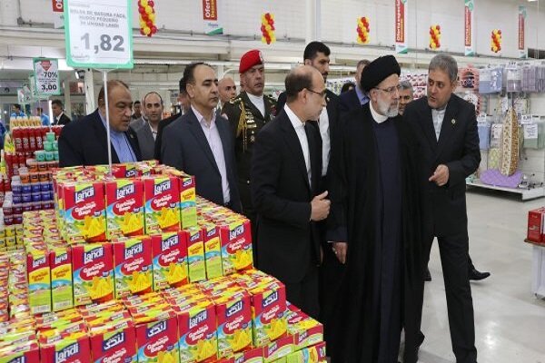 رئیس جمهور از فروشگاه ایرانی «مگاسیس» در کاراکاس بازدید
کرد