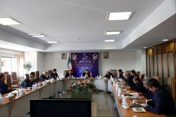 وزارت کشور گفتگوی سیاسی احزاب و تشکلهای سیاسی را تسهیل
می‌کند