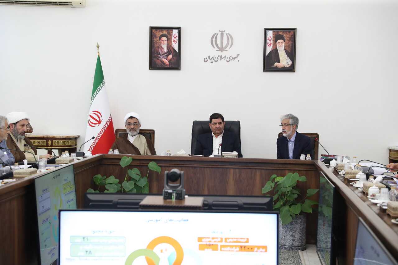 گسترش زبان فارسی یکی از مؤلفه‌های اقتدار سیاسی و دیپلماسی
است