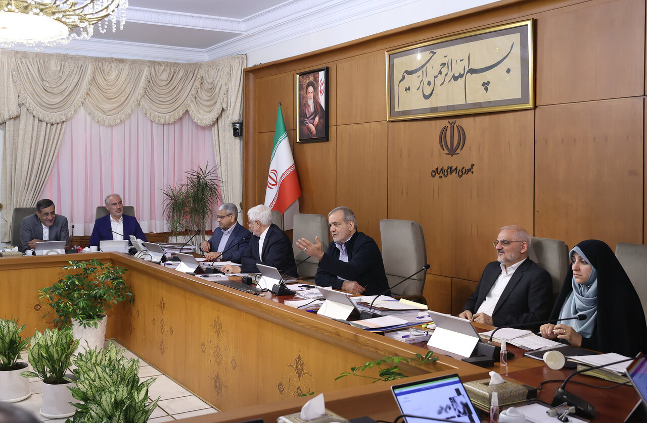 استانداران در توسعه استان‌ها ملاحظات زیست‌محیطی را لحاظ
کنند