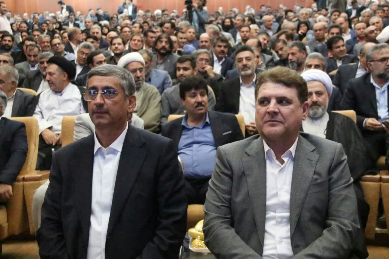 استانداران سریع‌تر منصوب می‌شوند/منع به‌کارگیری استاندارزن
نداریم