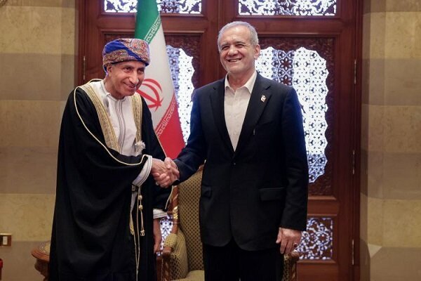 تأکید ایران و عمان بر تحکیم روابط در بیانیه مشترک