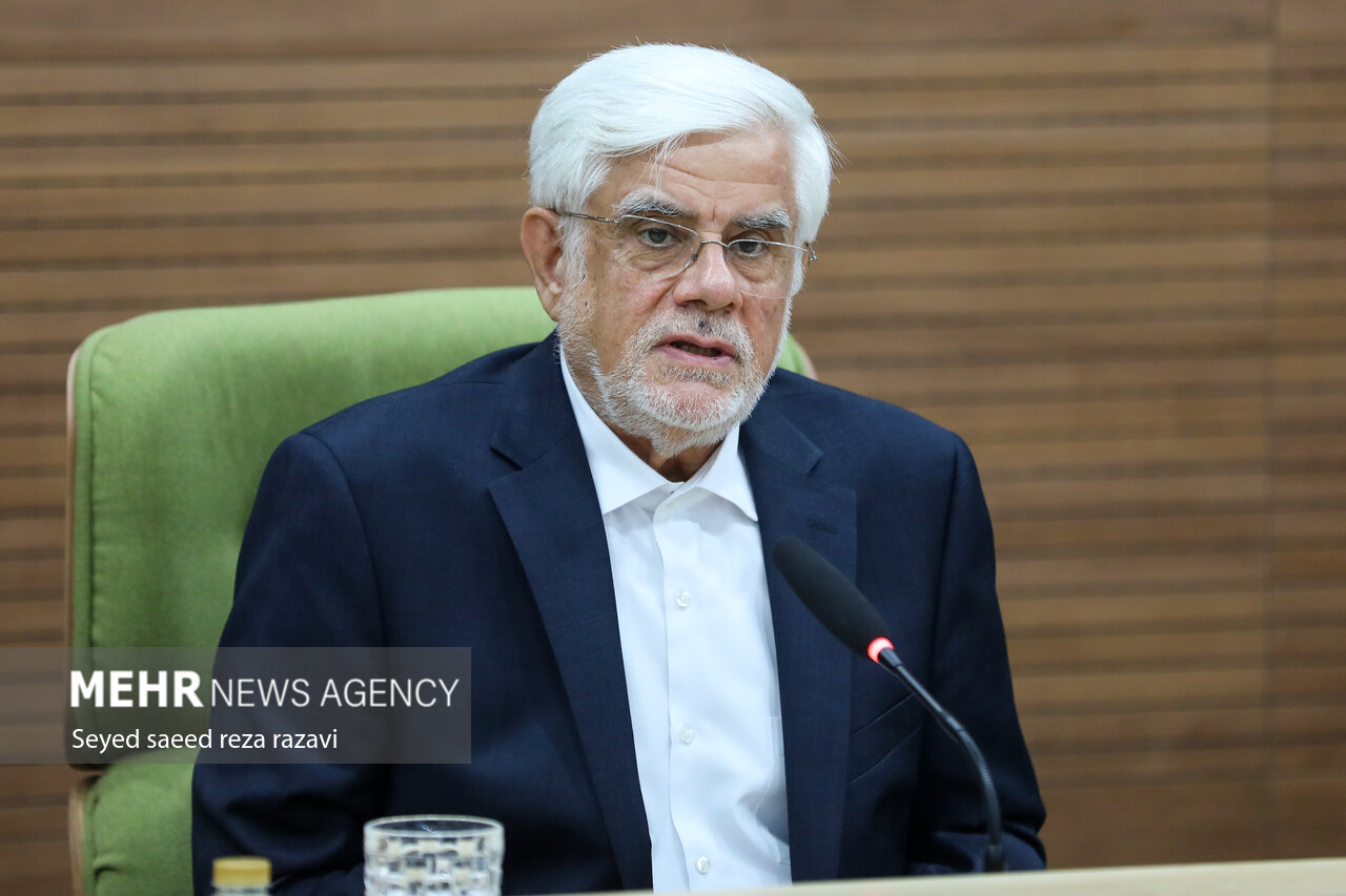 تسلیت محمدرضا عارف به نماینده دور دهم مجلس شورای
اسلامی