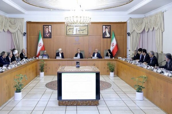 تصویب لایحه دوفوریتی واگذاری اختیار تعیین ساعت رسمی به
دولت