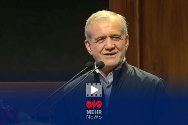 رئیس جمهور: باید همه را ببینم نه فقط کسانی که پول
دارند