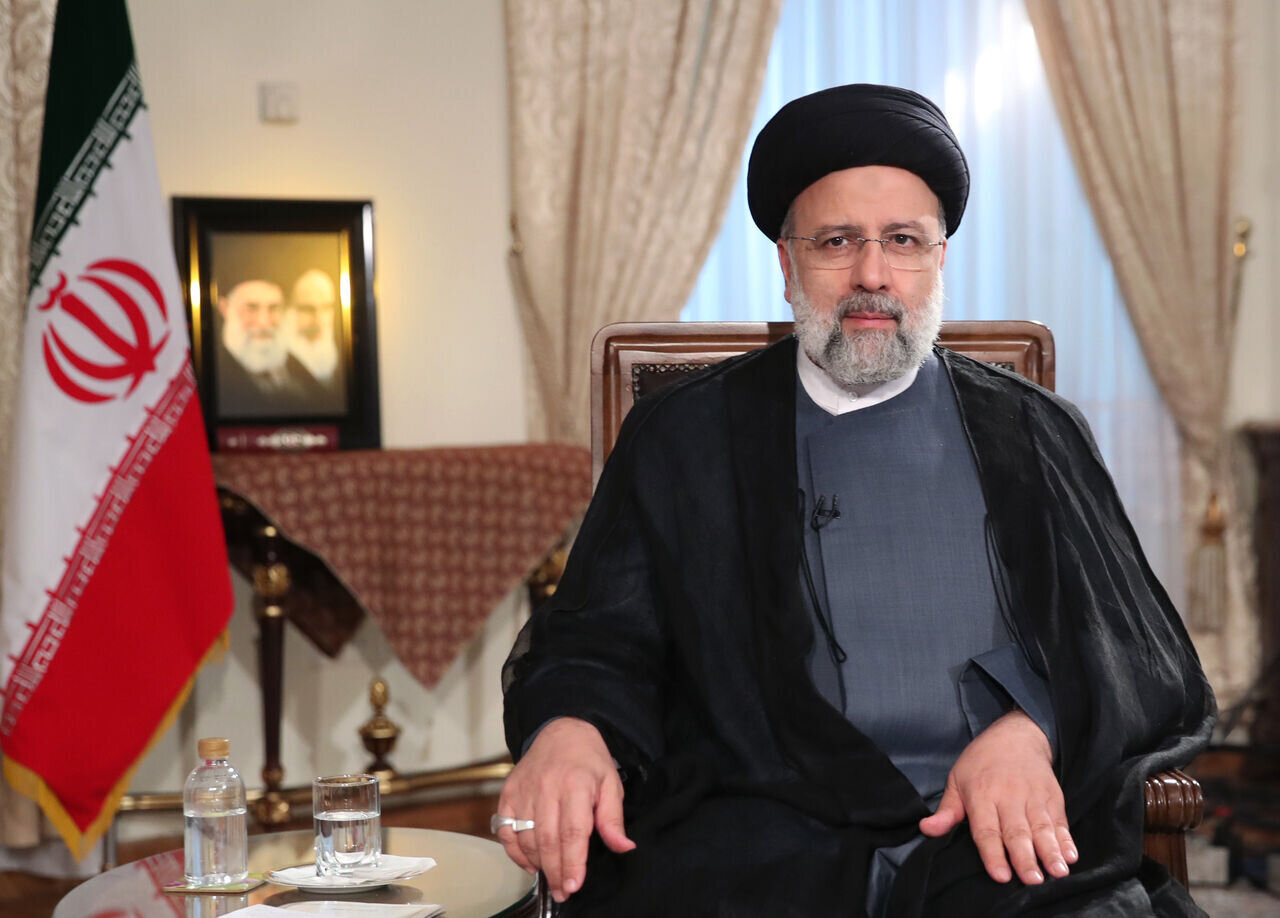 رئیسی سومین قهرمانی متوالی تیم ملی کشتی آزاد جوانان را تبریک
گفت