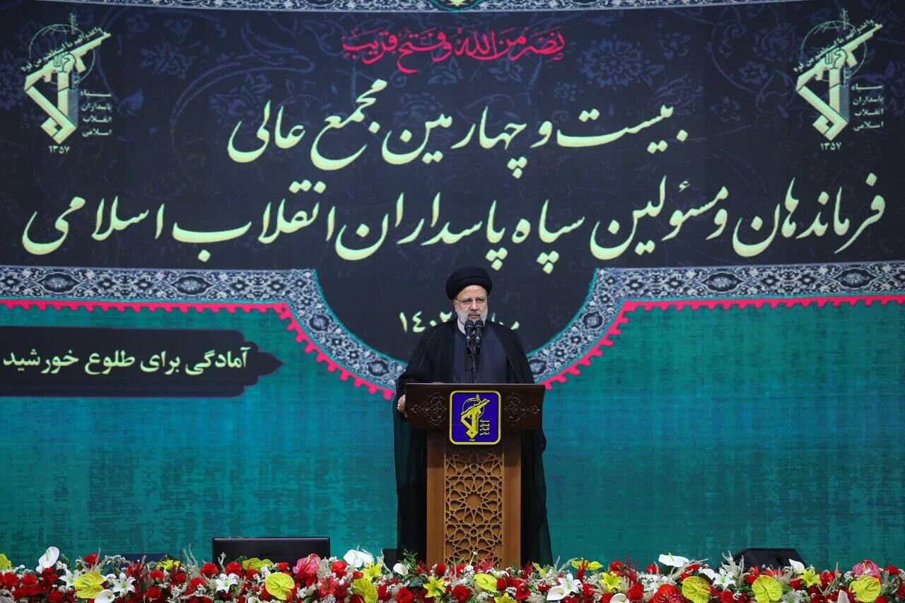 رئیسی: همه امروز سپاه پاسداران را ملجا و پناه خود
می‌دانند