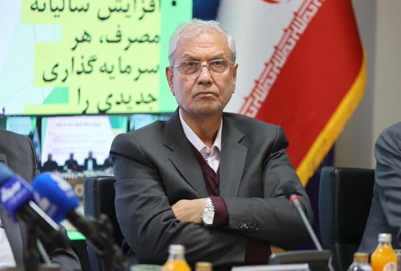 ربیعی: رئیس جمهوری اجرای قانون حجاب و عفاف را در دستورکار
شورای امنیت ملی قرارداد