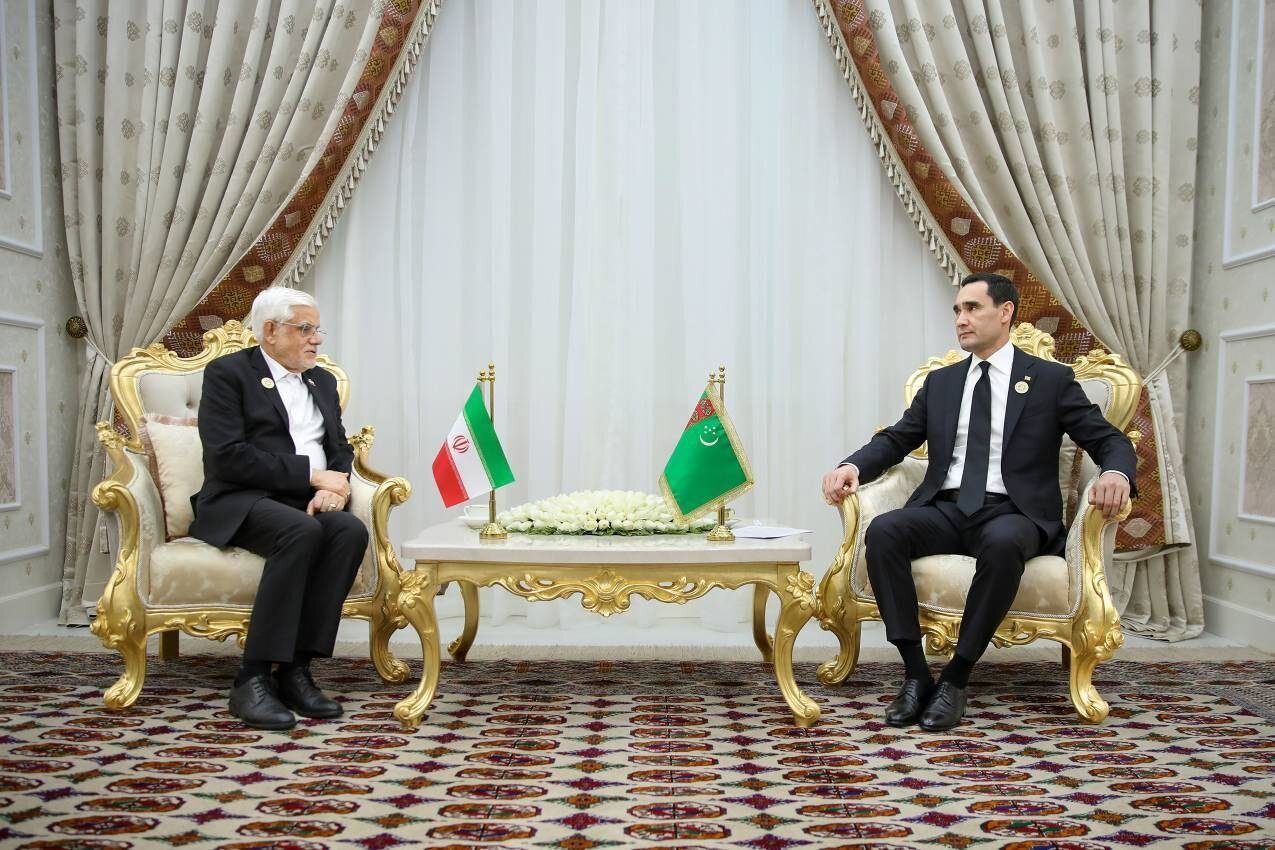 ضرورت توسعه همکاری‌های فرهنگی، اقتصادی و سیاسی ایران و
ترکمنستان