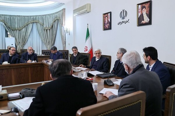 عارف: انجمن‌های علمی در تحقق رشد ۸ درصدی و حل ناترازی‌ها به
دولت کمک کنند