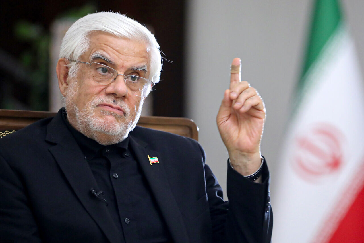 عارف: با فرماندهی فرمانده کل قوا و آمادگی دولت جنگ را مدیریت
کردیم