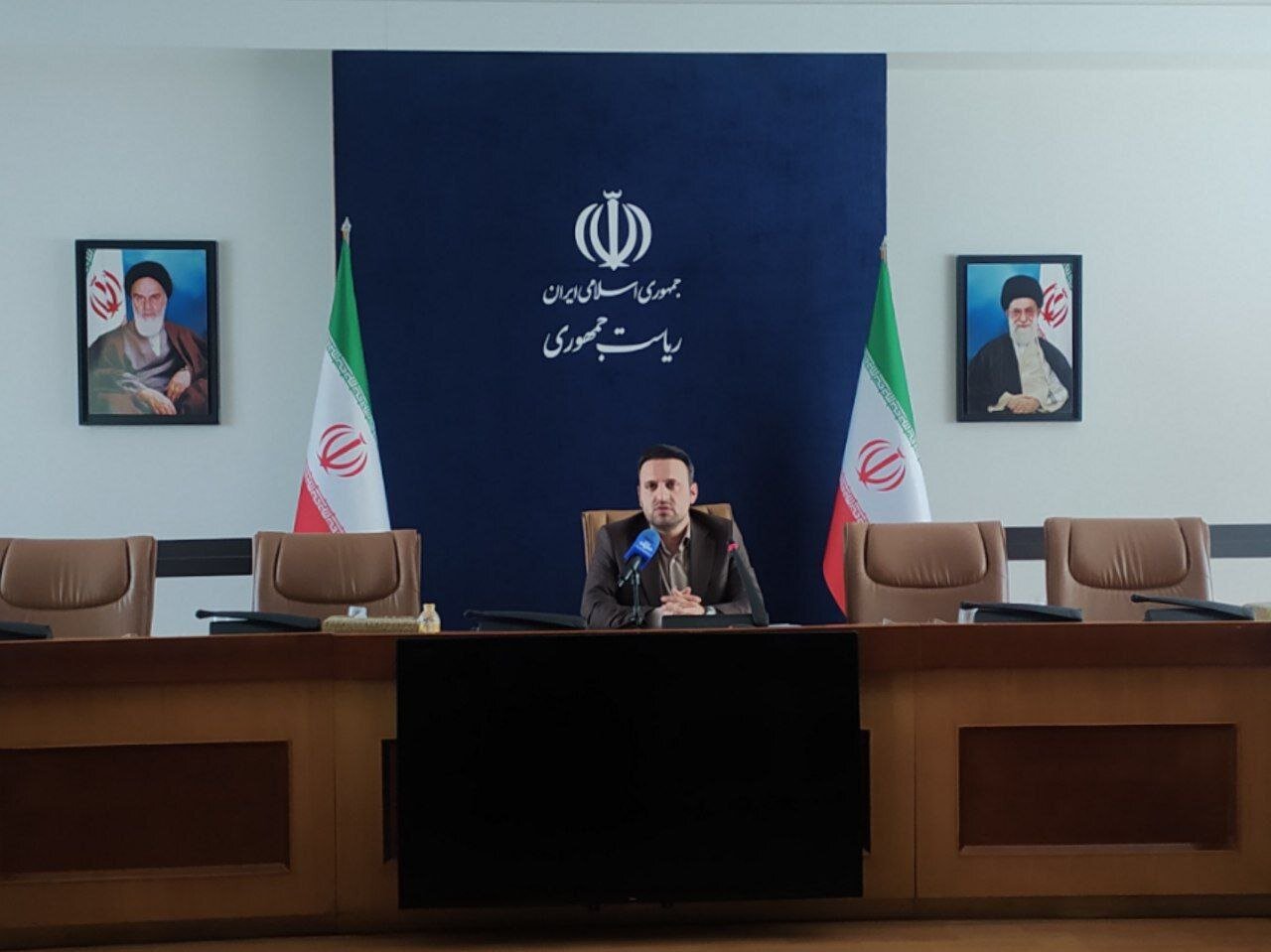  مبنای عمل گزینش فرمان امام(ره) و قانون گزینش مصوب سال
۱۳۷۴ است