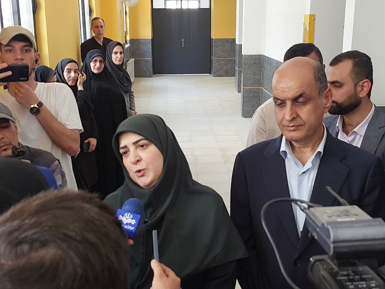 مهاجرانی: تمام تلاش ما ساخت ایران است؛ بسته ویژه حمایت از
سرمایه گذاری