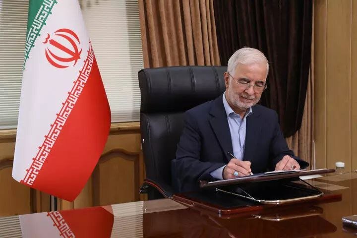 مومنی: معلمان پایه‌گذار پیشرفت جامعه به سوی آینده‌ای روشن
هستند