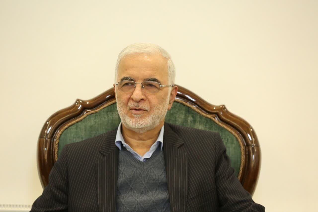 مومنی گفت: لزوم بهره گیری از همدلی موجود در مازندران برای
توسعه استان