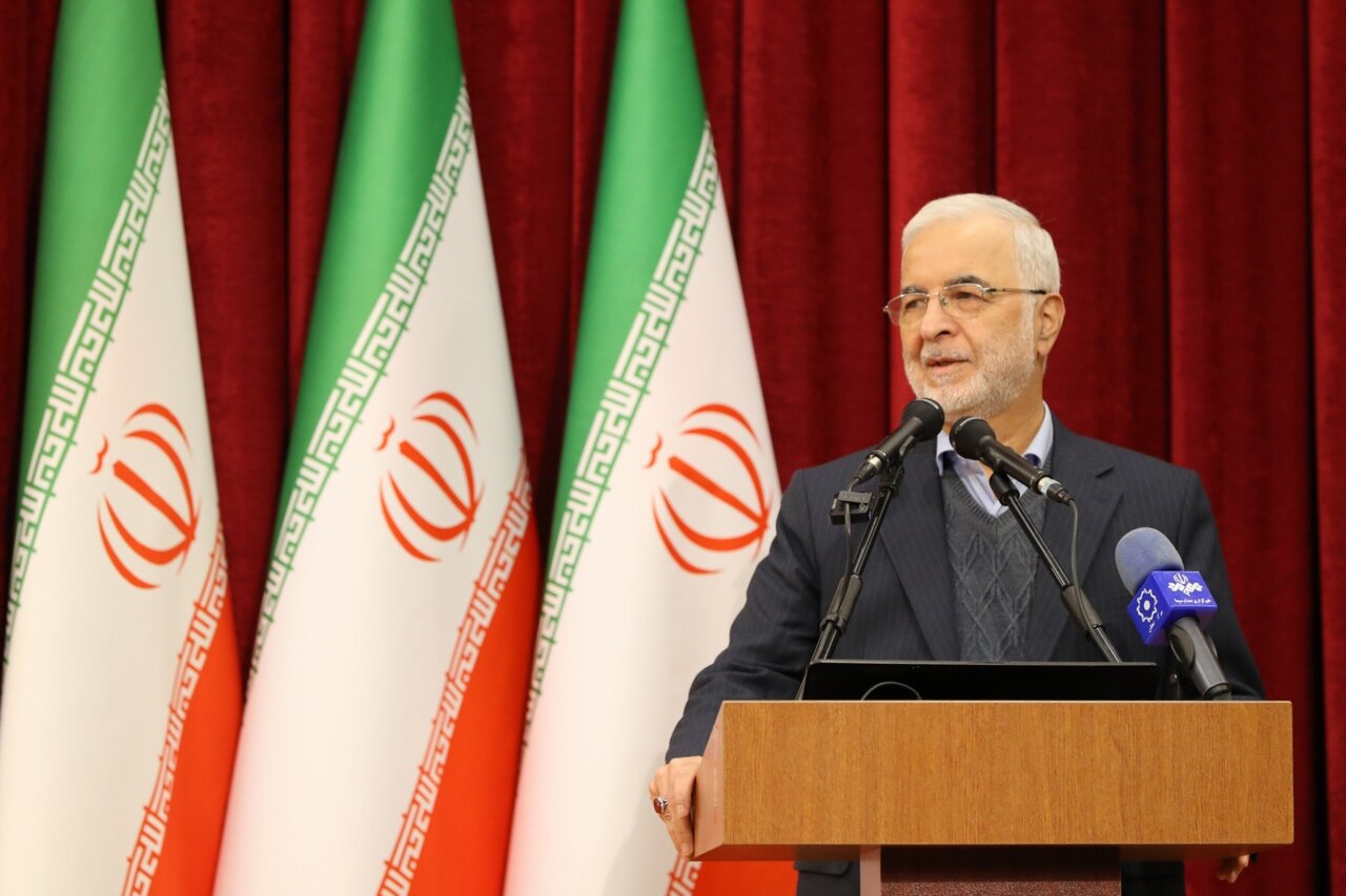 وزیر کشور: راهی جز جذب سرمایه گذار برای پیشرفت مازندران
نداریم