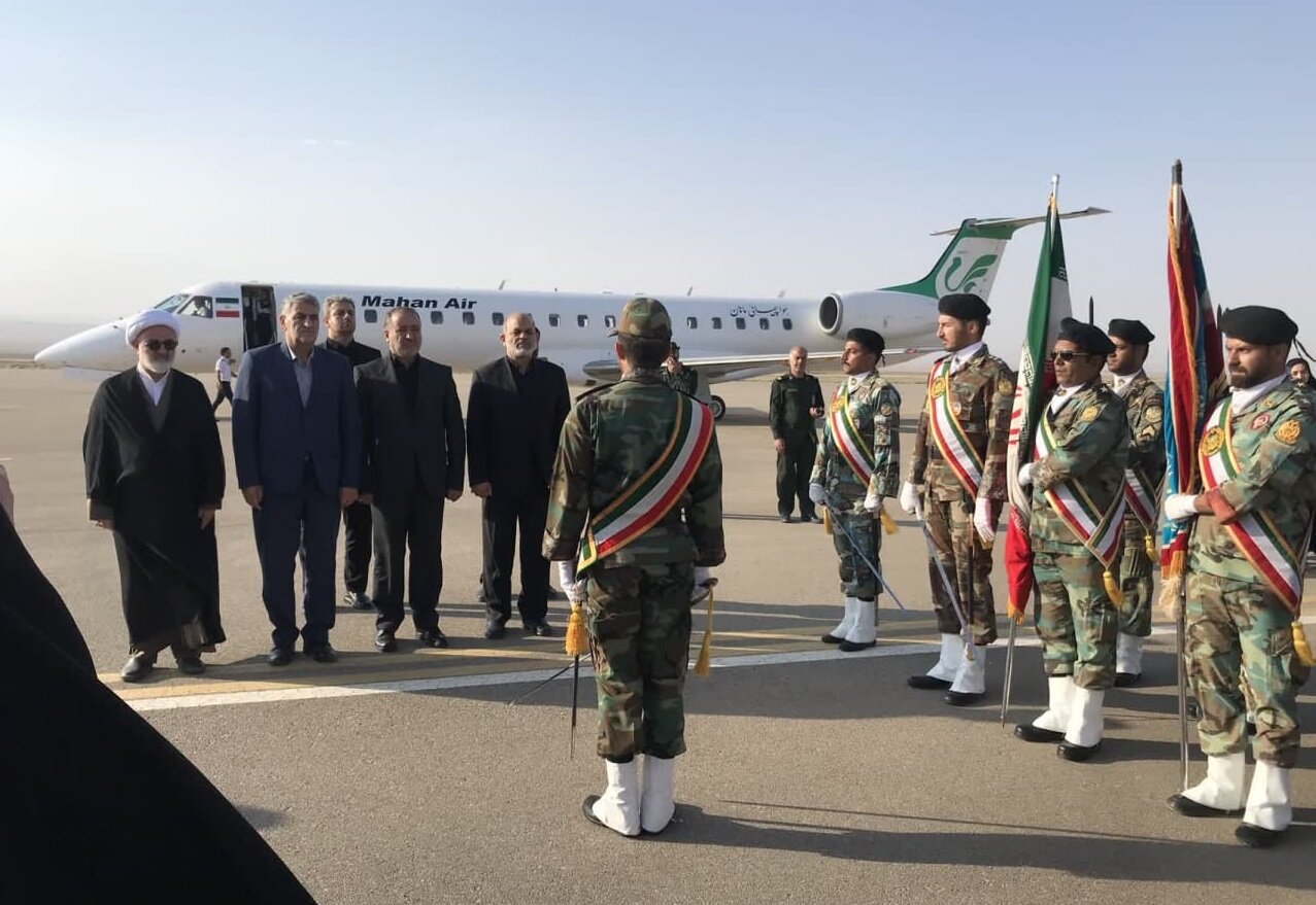 وزیر کشور وارد استان سمنان شد/ استقبال در فرودگاه
شاهرود