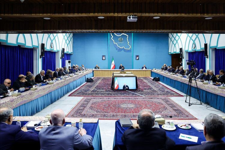 پزشکیان: آذربایجان غربی می‌تواند منطقه را توسعه دهد