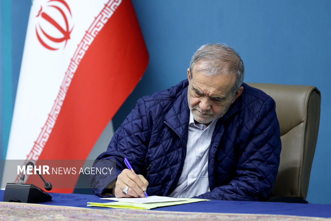 پزشکیان: با تقویت وحدت، طمع‌ورزی‌های دشمن شکست خواهد
خورد