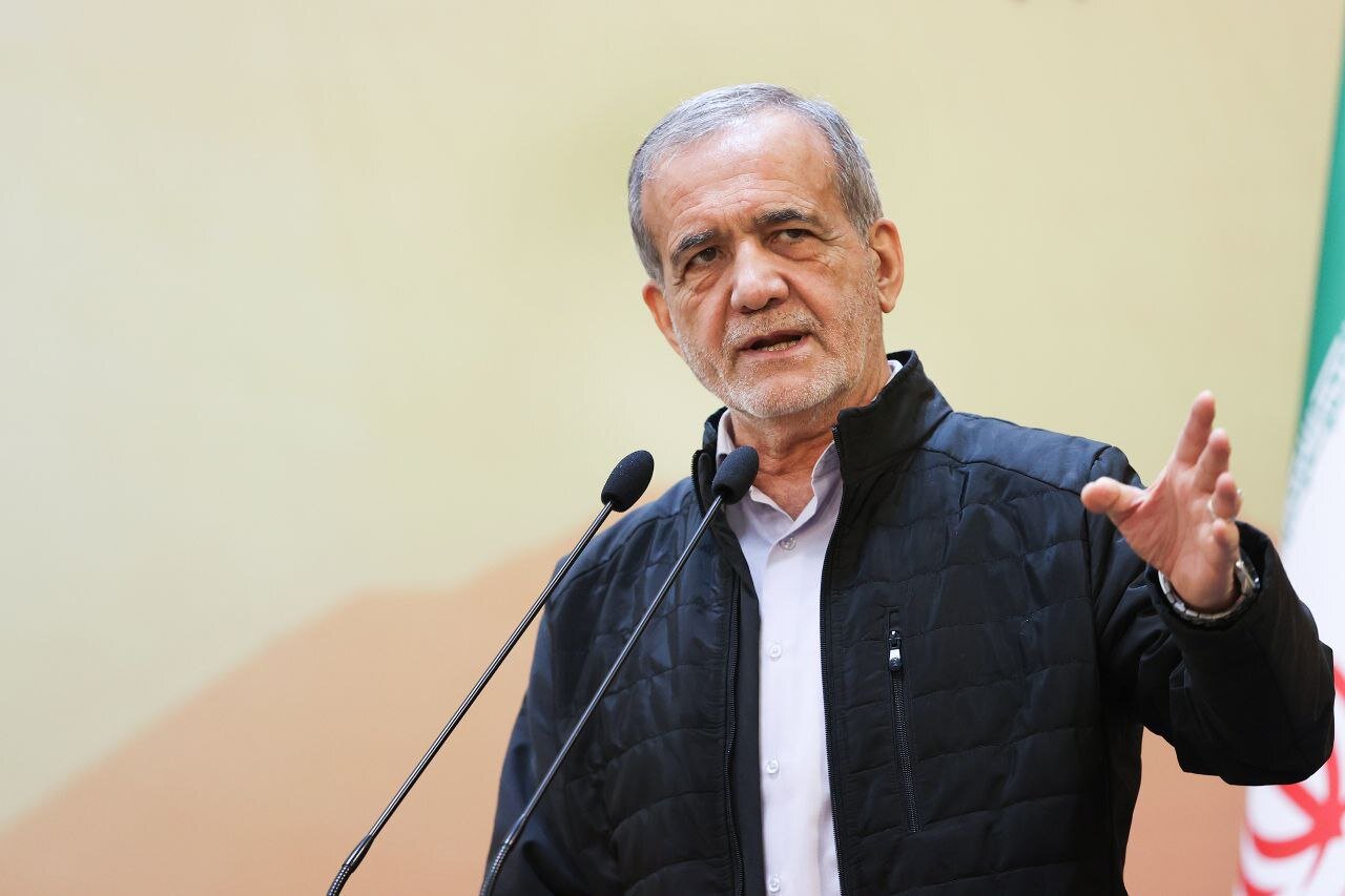 پزشکیان: باید بستر رشد و ارتقای کشاورزان در بازارهای جهانی
فراهم شود