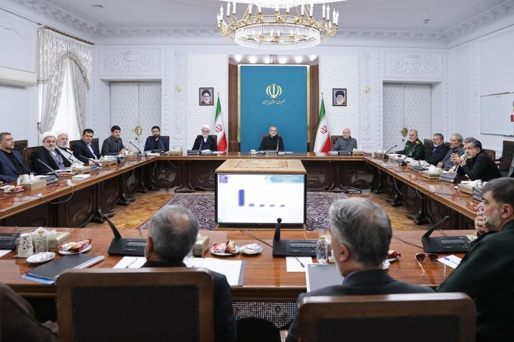 پزشکیان بر صیانت فیزیکی و چندلایه از داده‌های کشور تأکید
کرد