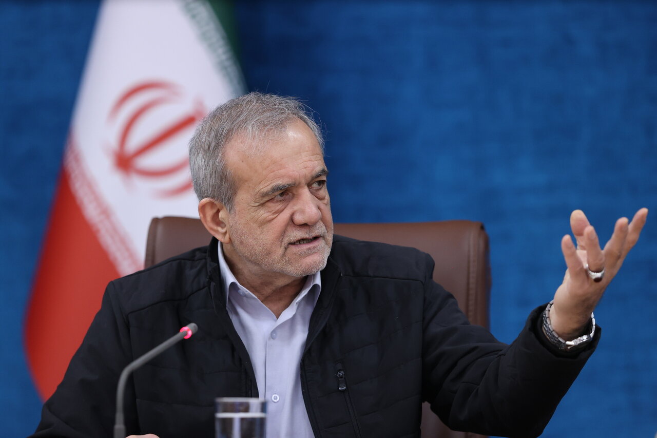 پزشکیان: روش‌های آموزش منطبق با نیازهای آینده کشور اصلاح
شود