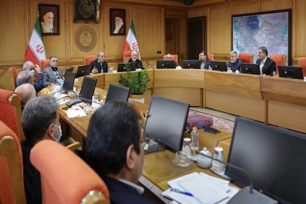 پزشکیان: شخصا روند اجرای تولید انرژی پاک را پیگیری
می‌کنم