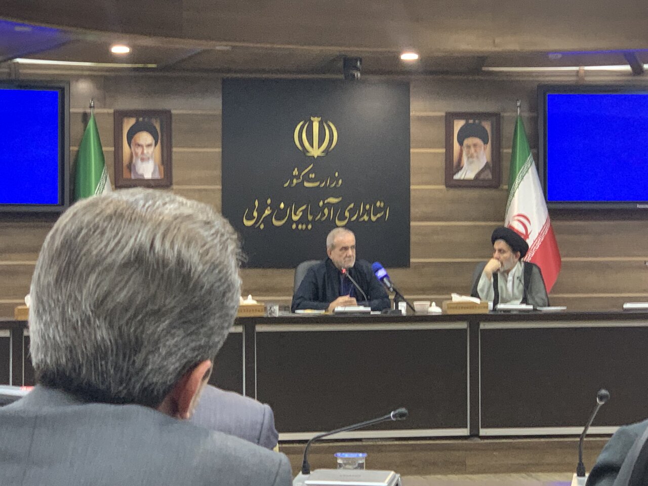 پزشکیان: موظفیم انرژی را برای سرمایه‌گذاری در کشور فراهم
کنیم