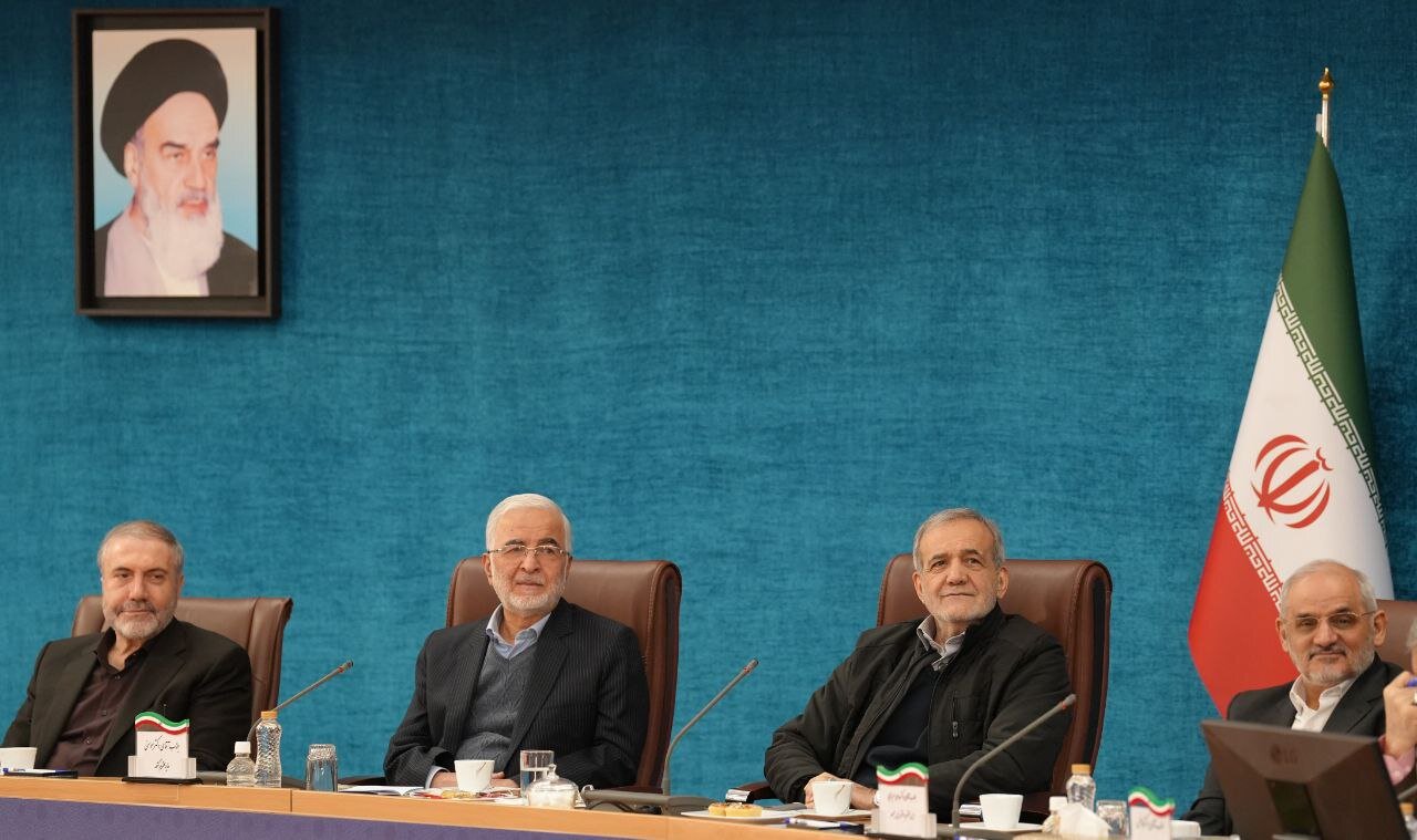 پزشکیان: نباید برای رفع ناترازی، گاز تولیدکنندگان قطع
شود