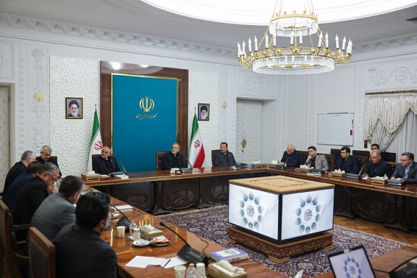 پزشکیان: کوچک‌سازی دولت نیازمند کارکرد درست تشکل‌های اجتماعی
است