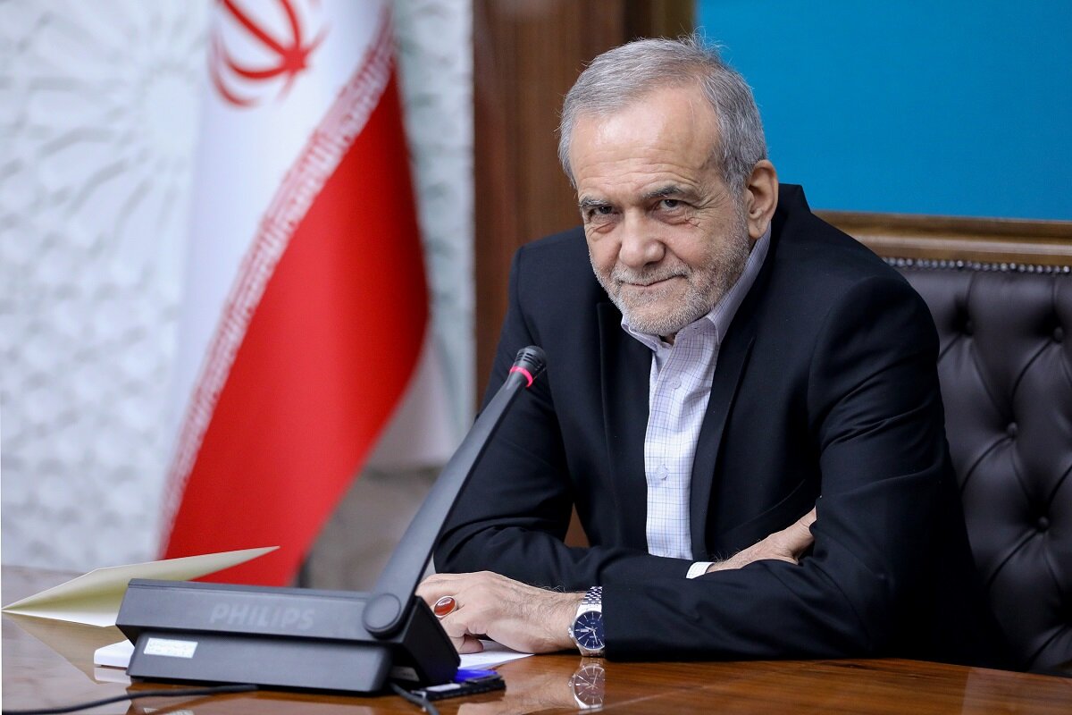 پزشکیان:با عشق شهدای وطن را بدرقه کردید صدای وحدت‌مان به گوش
جهان رسید