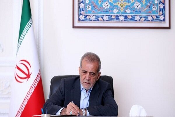 پیام تسلیت پزشکیان به رئیس جمهور هند در پی سقوط هواپیمای
مسافربری