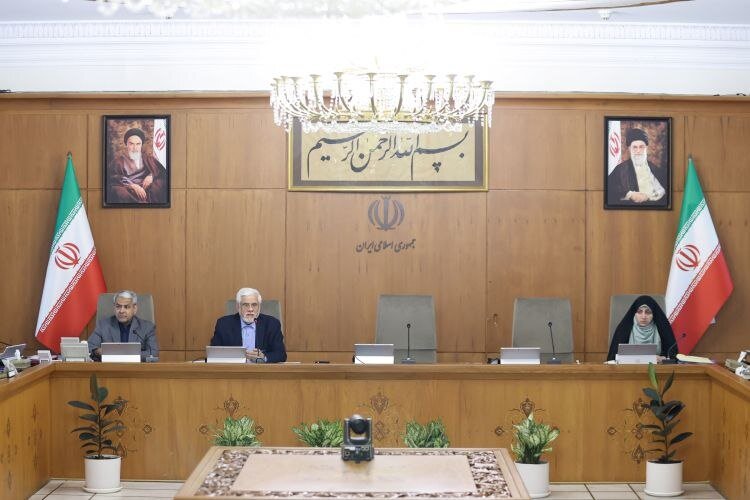گزارش ظفرقندی از کاهش چشمگیر مهاجرت کادر درمان در ۶ ماهه دوم
۱۴۰۳