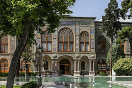 گذری بر عمارت تخت مرمر در تهران