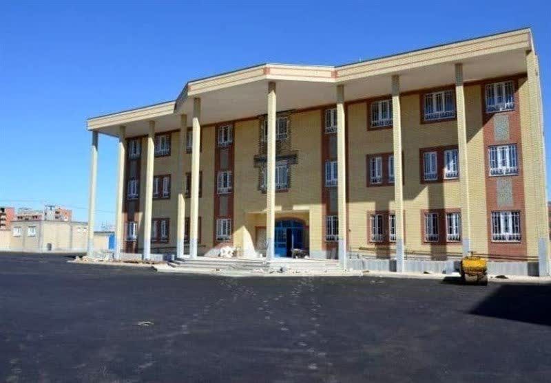 افتتاح ۱۵۵ مدرسه کرمانشاه برای سال تحصیلی/ ارتقای سرانه فضای آموزشی به ۶.۵ متر