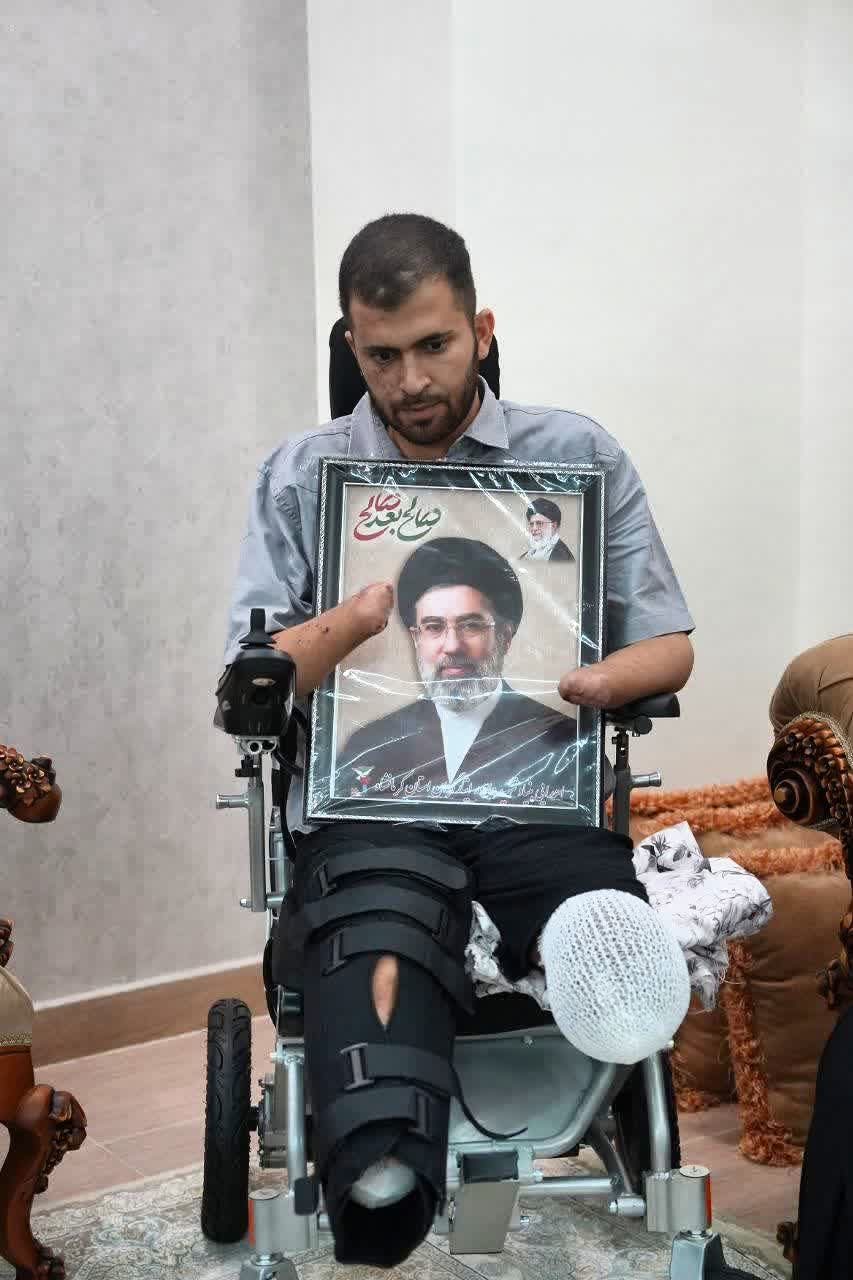 ایثارگری جانباز سرافراز نیروی هوافضا، الگویی ماندگار در تاریخ انقلاب اسلامی است  🔺️ جانباز حسین محمدی، از علمداران و جلودار عرصه تبیین در جامعه است