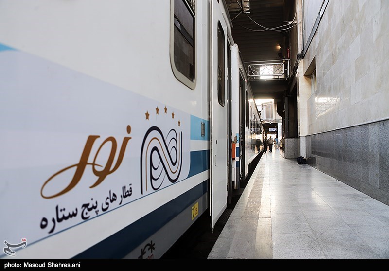 حضور قطار پنج ستاره نور در سیزدهمین نمایشگاه بین المللی گردشگری تهران