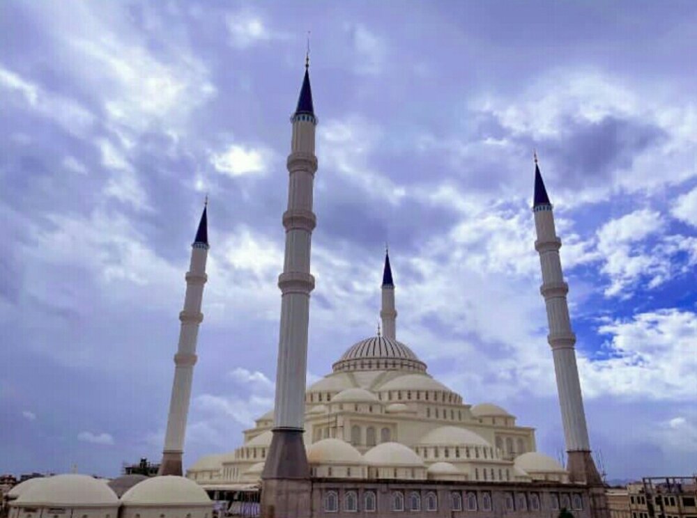 آرامش در خیابان‌های منتهی به مسجد مکی‌ زاهدان