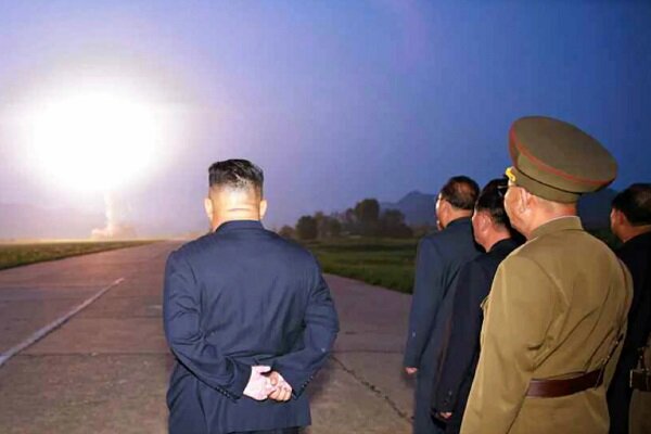 آزمایش موشک قاره پیمای جدیدبانظارت مستقیم رهبر کره شمالی انجام شد