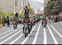 آغاز رژه روز ارتش در کرمانشاه به صورت پیاده و موتوری