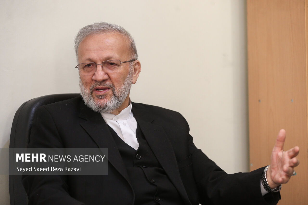 احمدی‌نژاد درباره هولوکاست به لاریجانی چه گفت؟