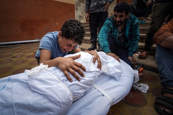 اعدام میدانی ۱۳۷ غیرنظامی فلسطینی در نوار غزه توسط صهیونیست‌ها